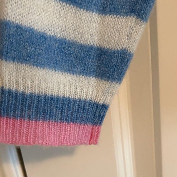 Jumper 123 100% Cashmere Blue and White Striped lightweight V-Neck Sweater - Picture 10 of 12